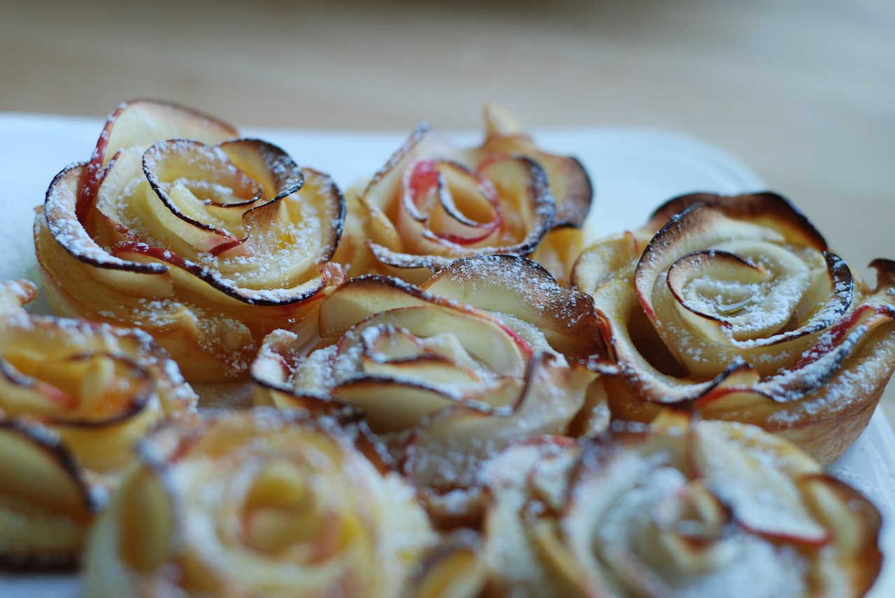 apple roses delicious free photo