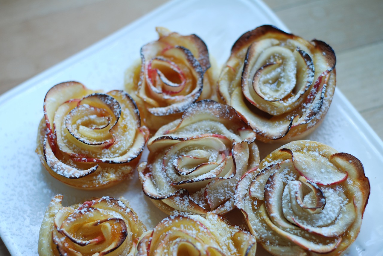 apple roses delicious free photo