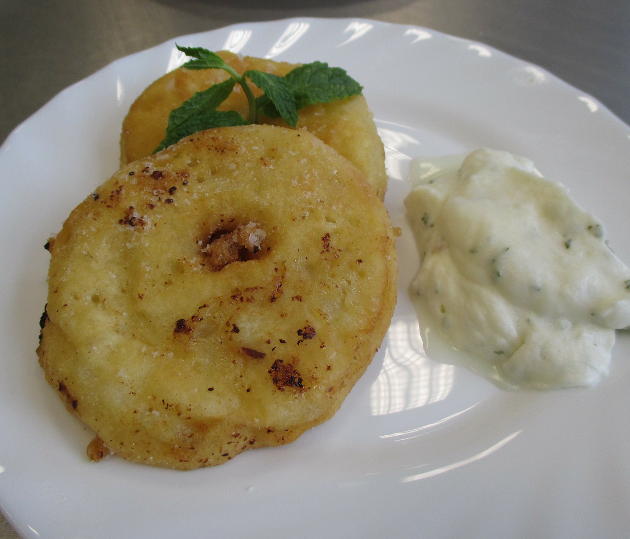 apple fritters dessert dish free photo