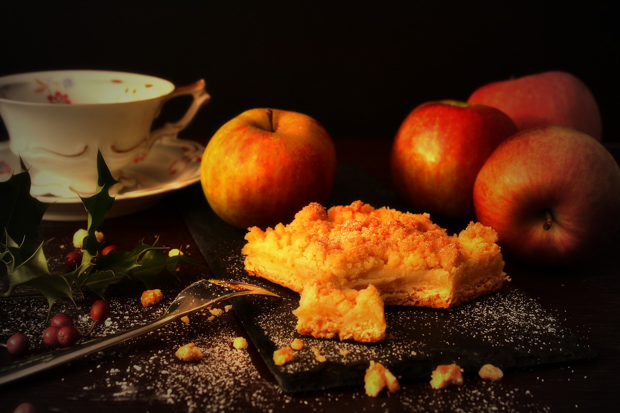 apple pie  bake  autumn free photo