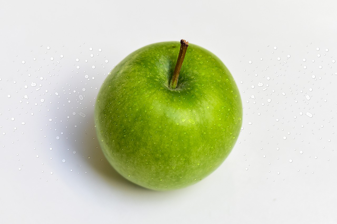 apple with drops of water  art  fruit free photo