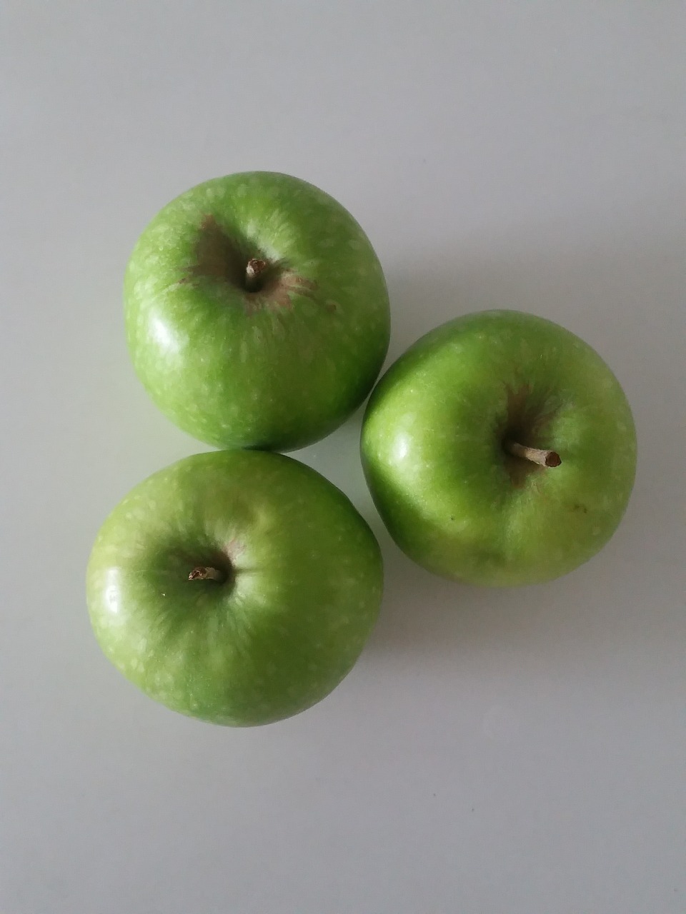 apples green green apple free photo