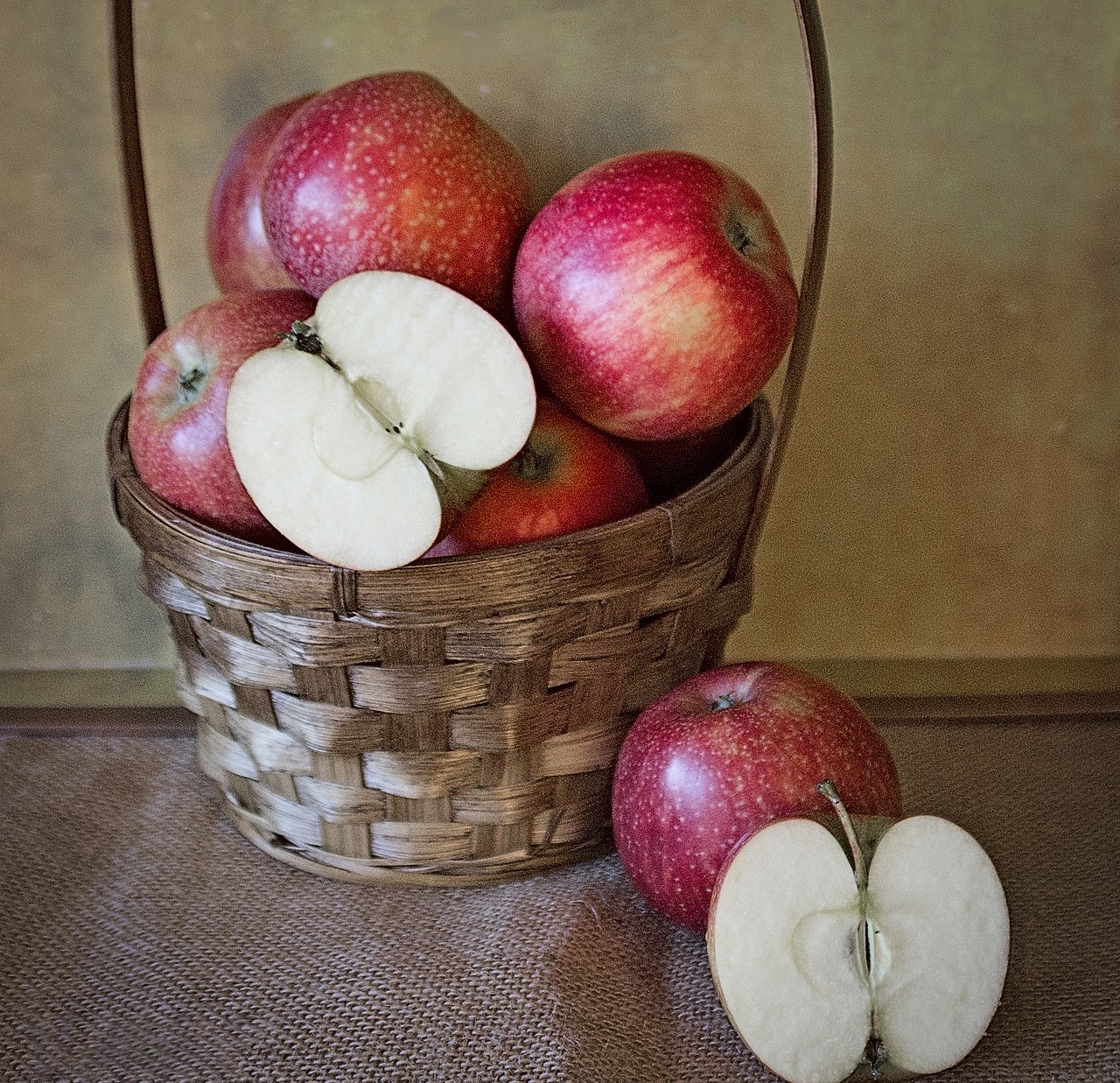 apples still life fruit free photo