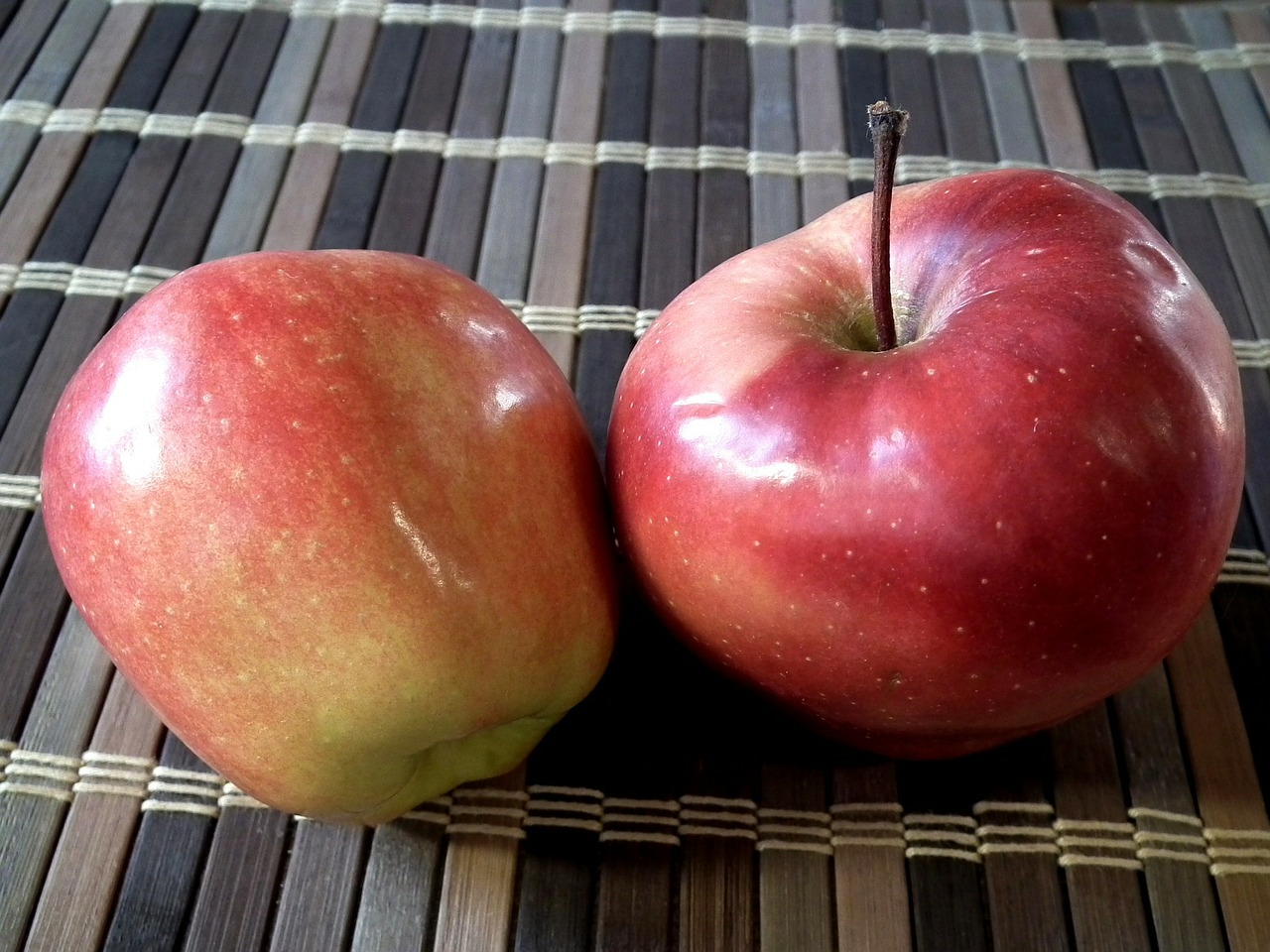 apples fruit ripe free photo