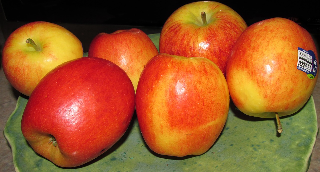 apples  fruit  food free photo