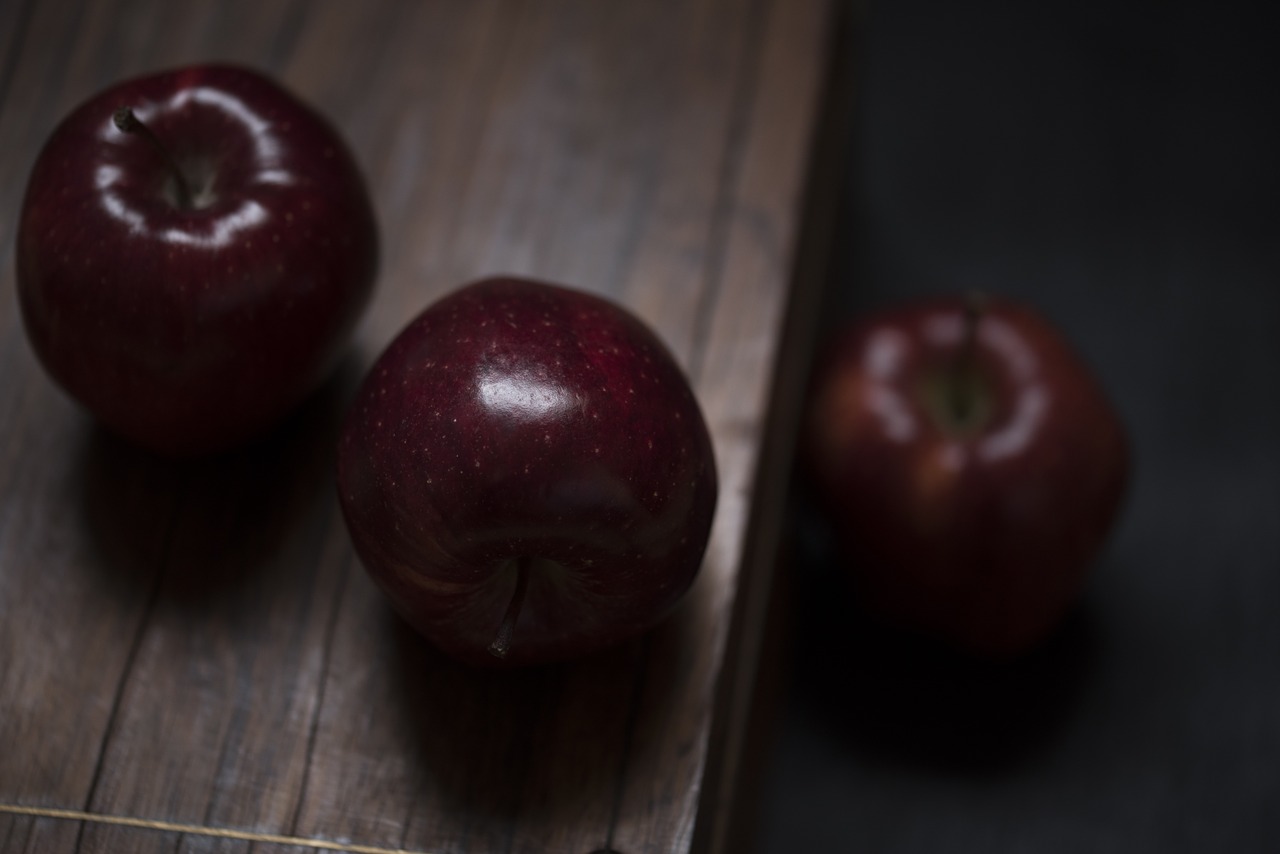 apples fruit table free photo