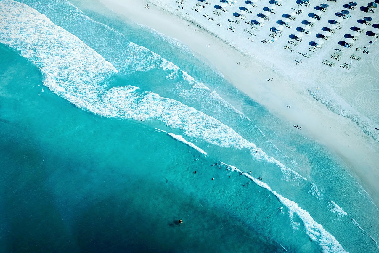 aqua coastlien aerial view free photo