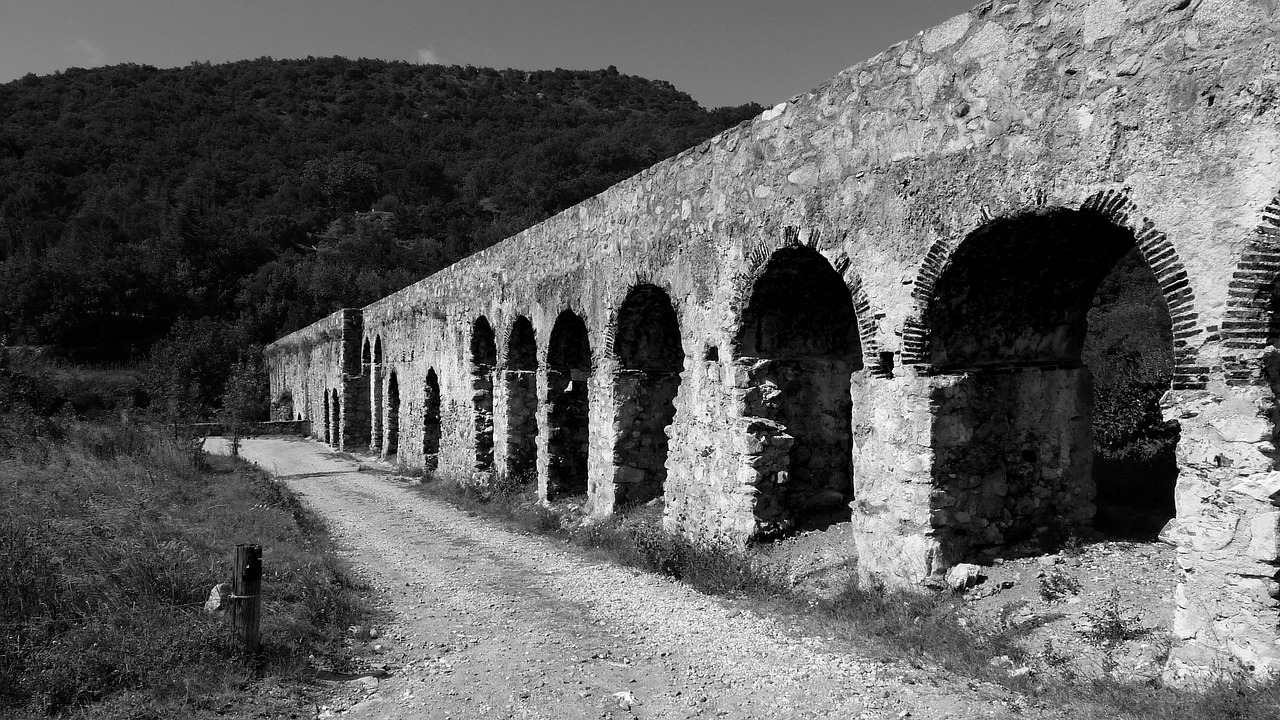 aqueduct former architecture free photo