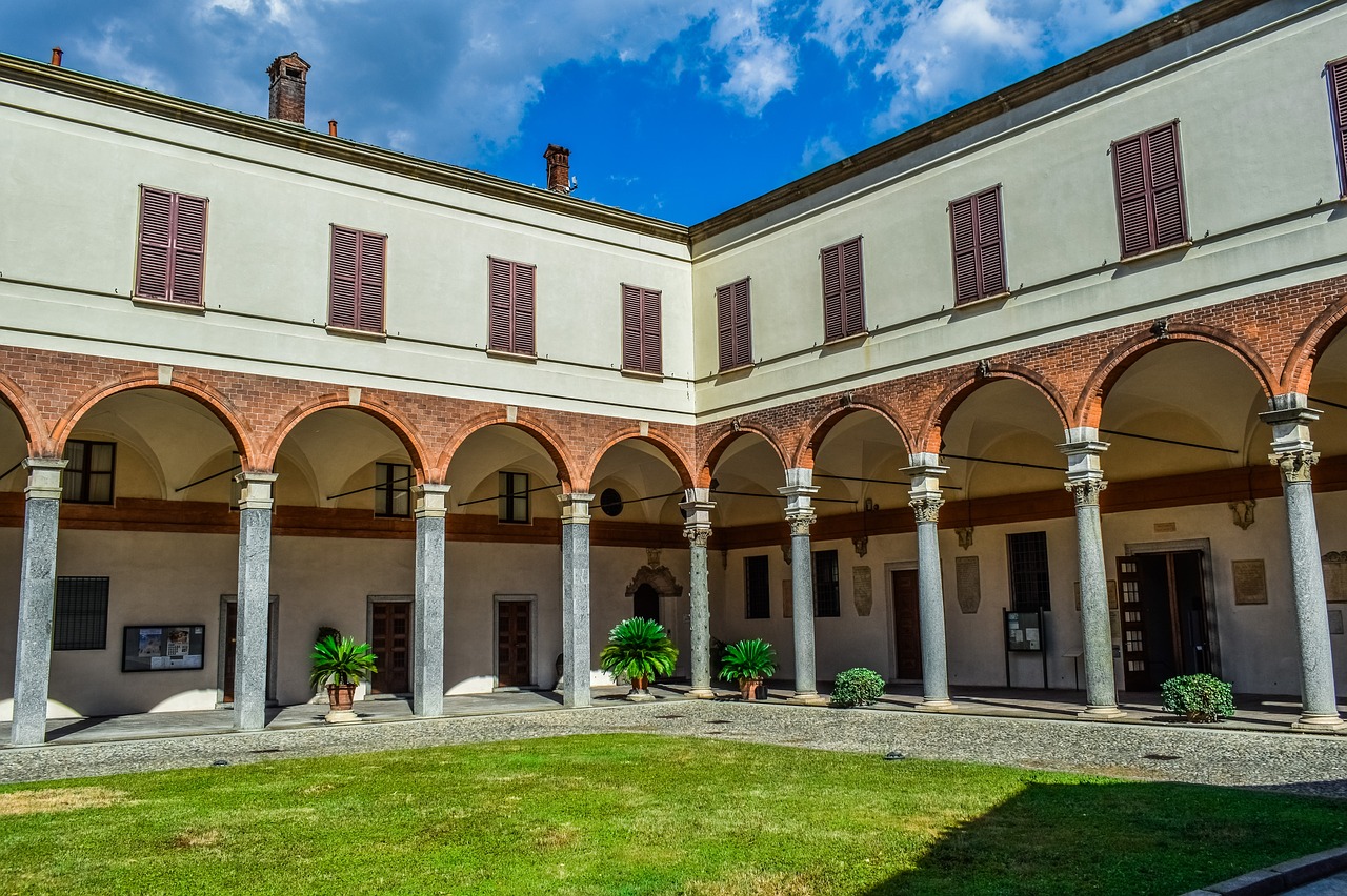 arcade  columns  architecture free photo