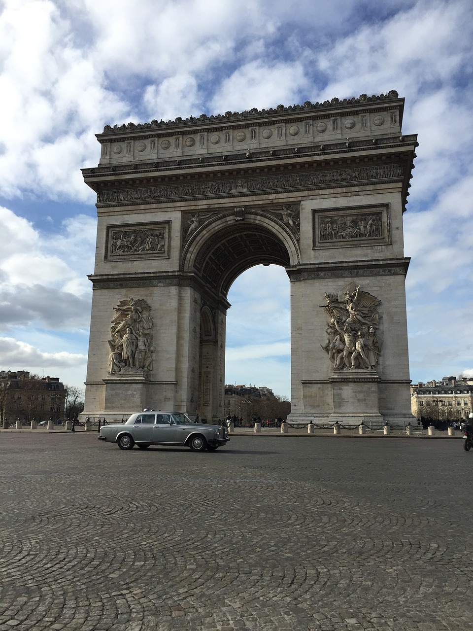 arch of triumph france paris free photo