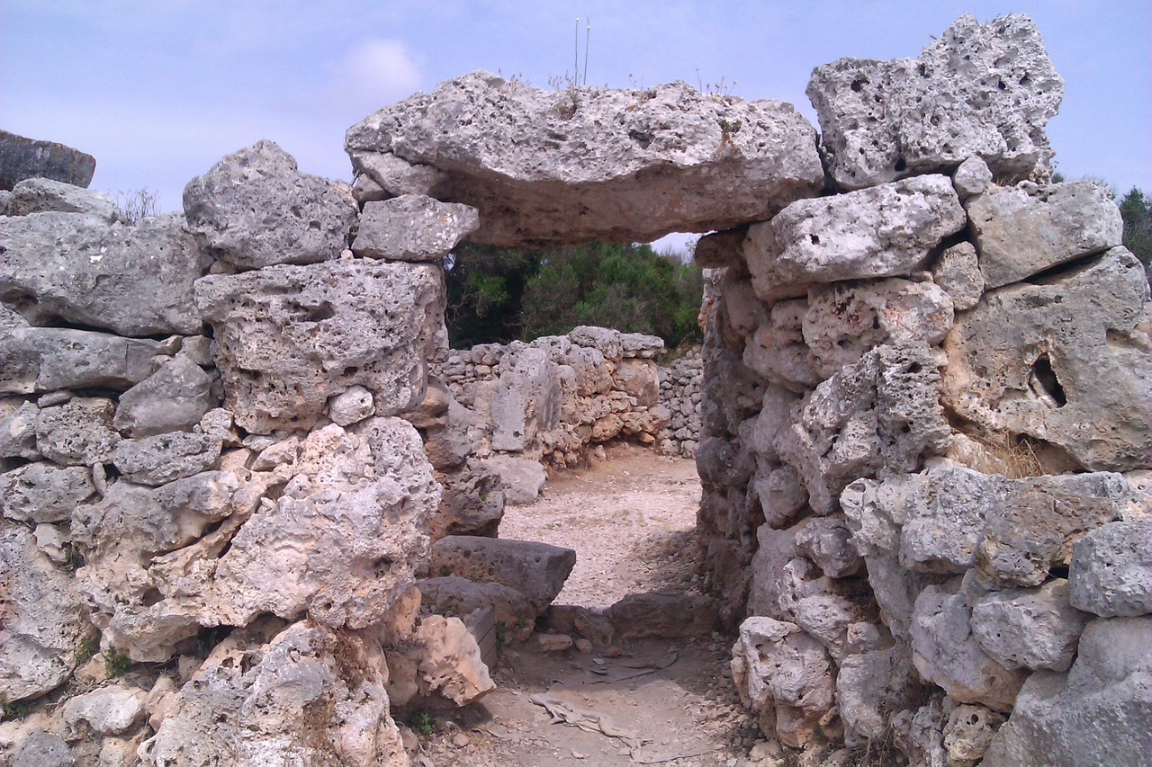 archaeology door wall free photo