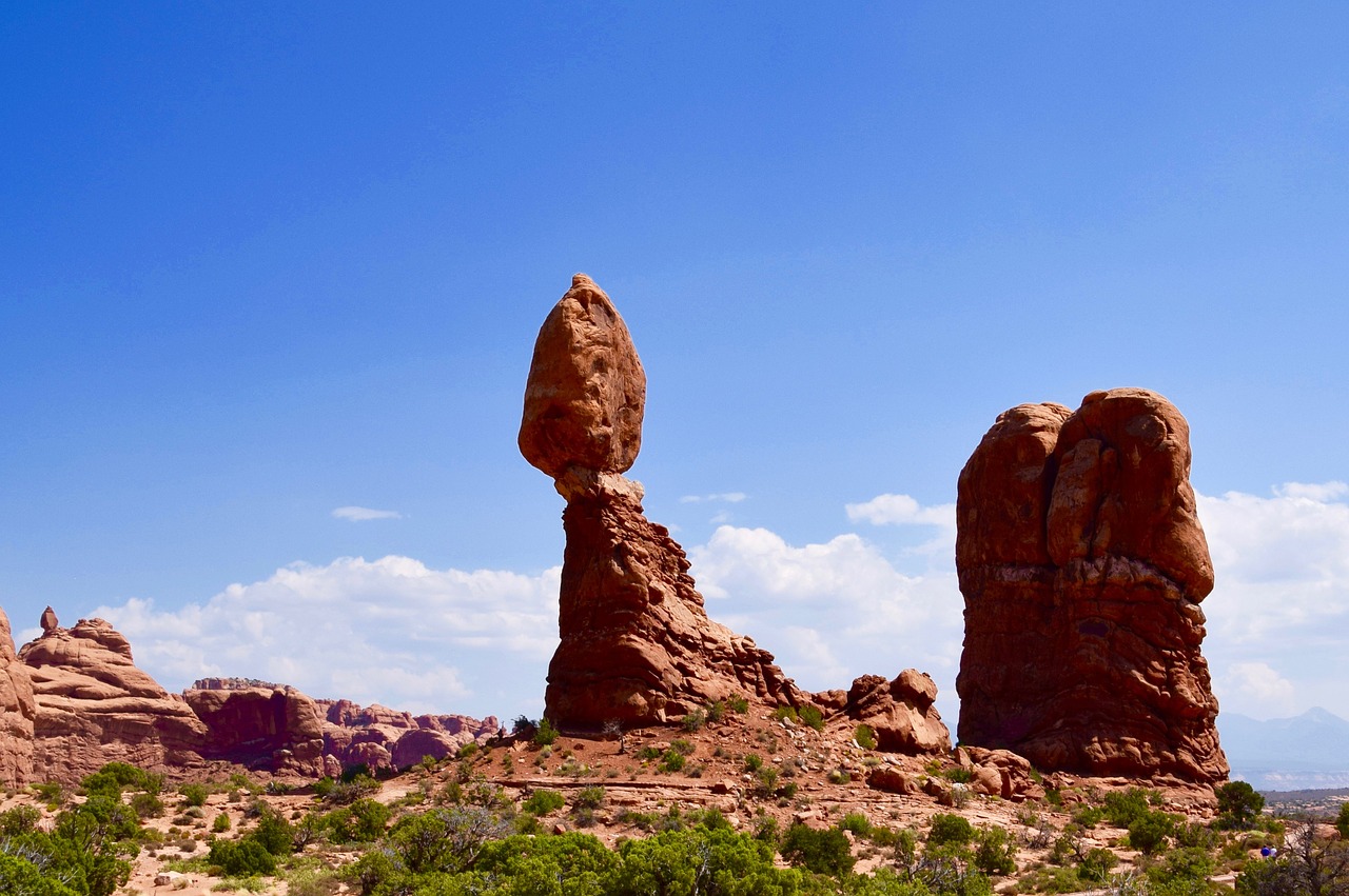 arches national park balanced rock rock formations free photo