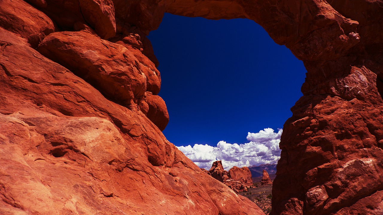 arches national park  red rock  sandstone free photo