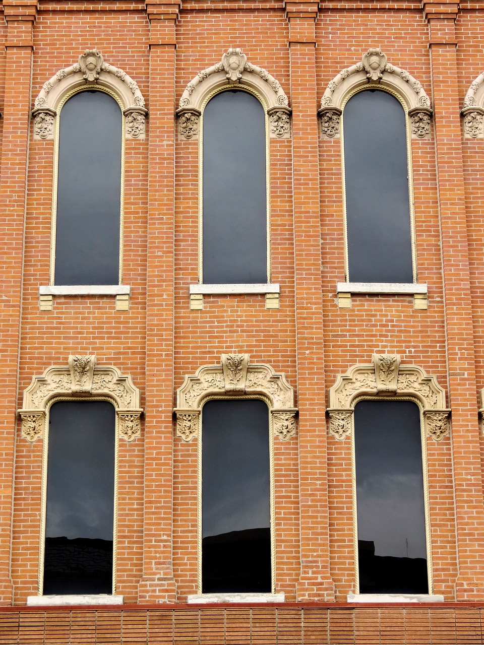 architecture windows brick free photo