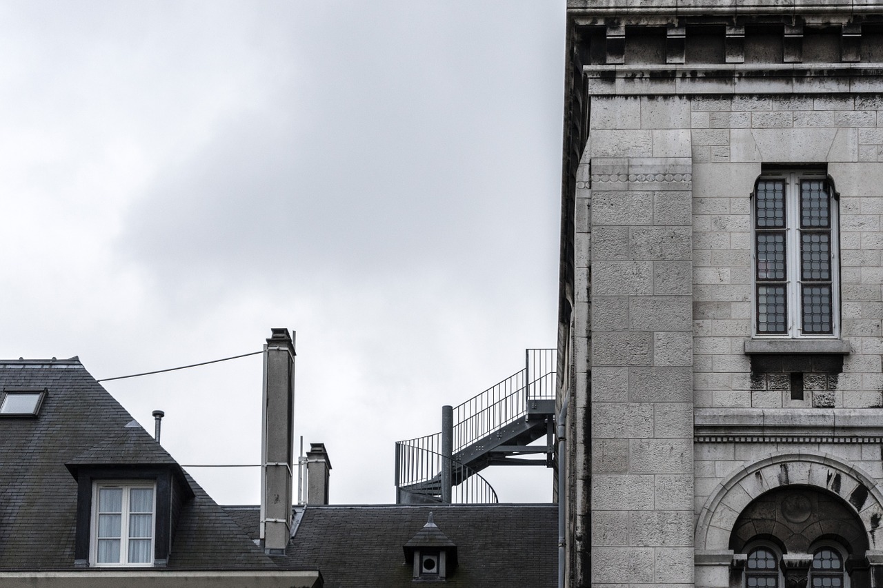 architecture paris old building free photo