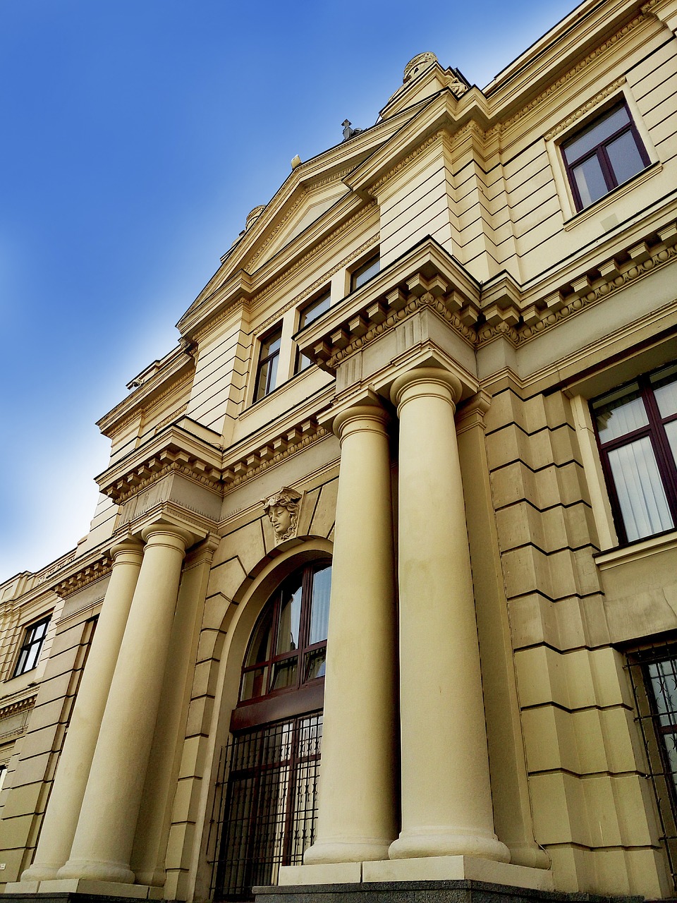 architecture lviv station free photo