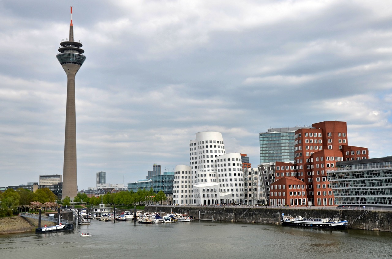 architecture düsseldorf building free photo