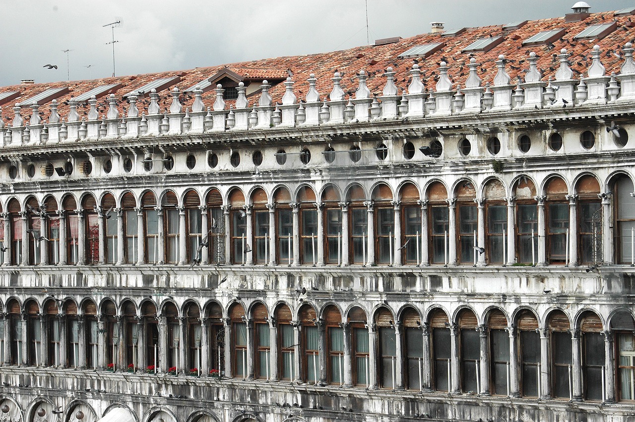 architecture building historic building free photo