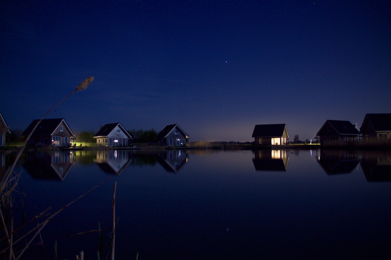 architecture cottages houses free photo