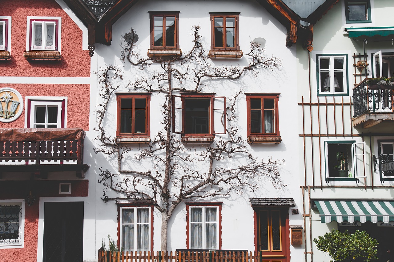 architecture house balcony free photo