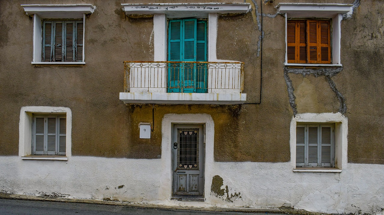 architecture house windows free photo