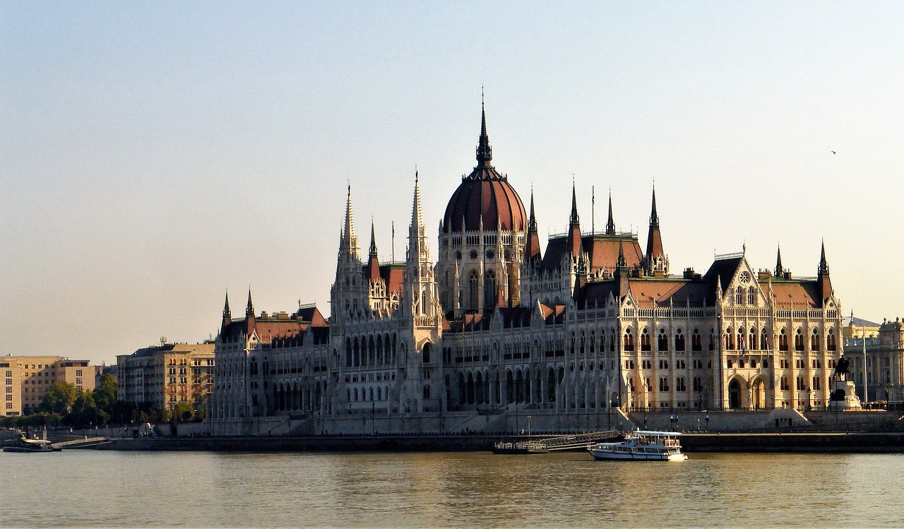 architecture hungary budapest free photo