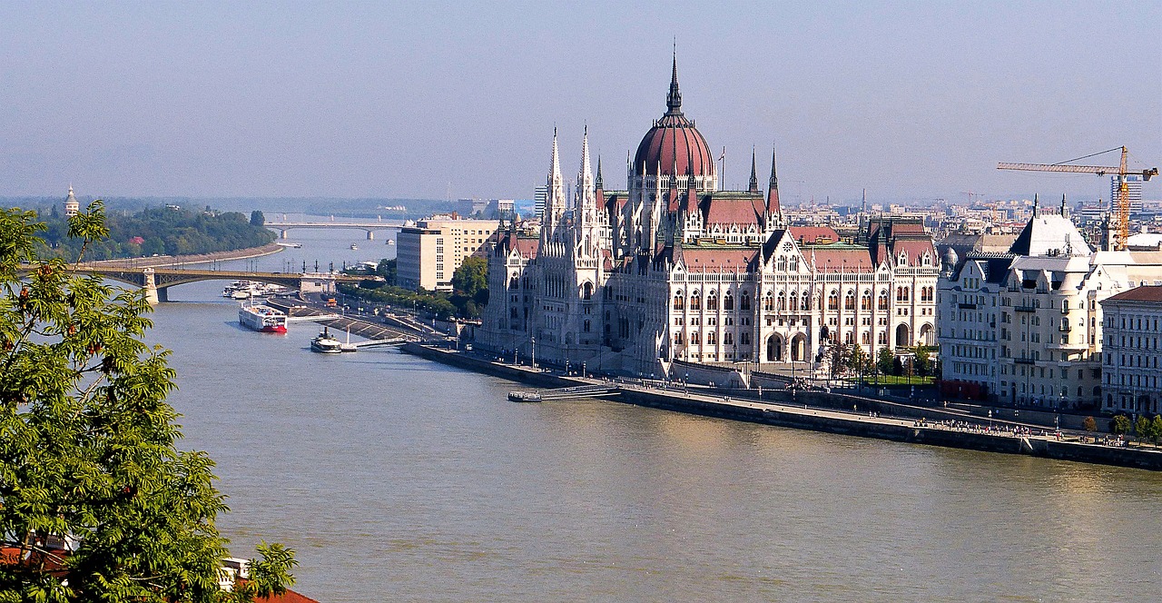 architecture hungary danube free photo