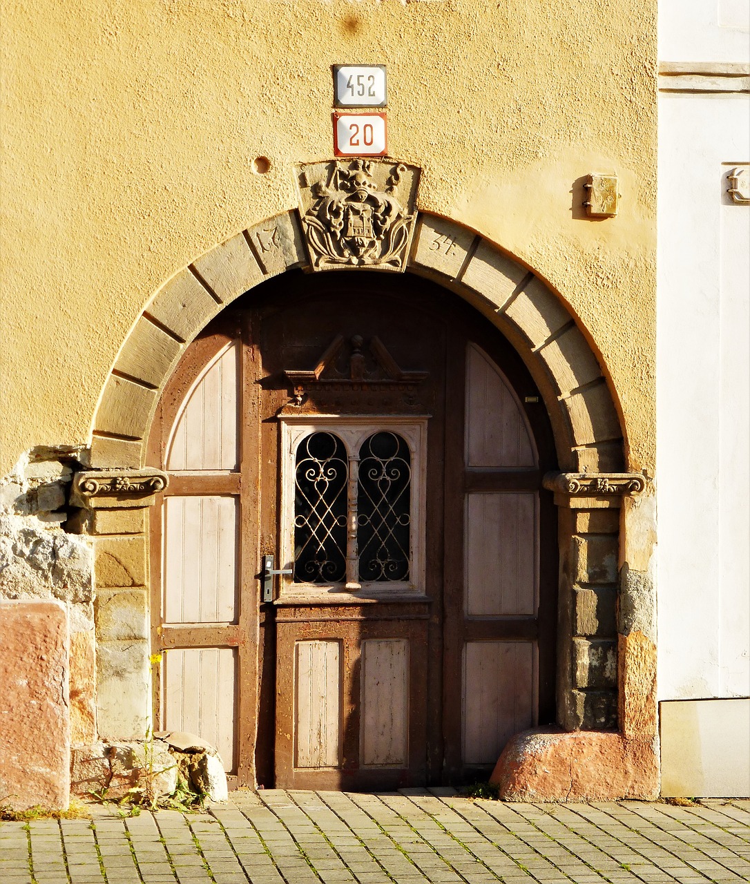 architecture house threshold free photo