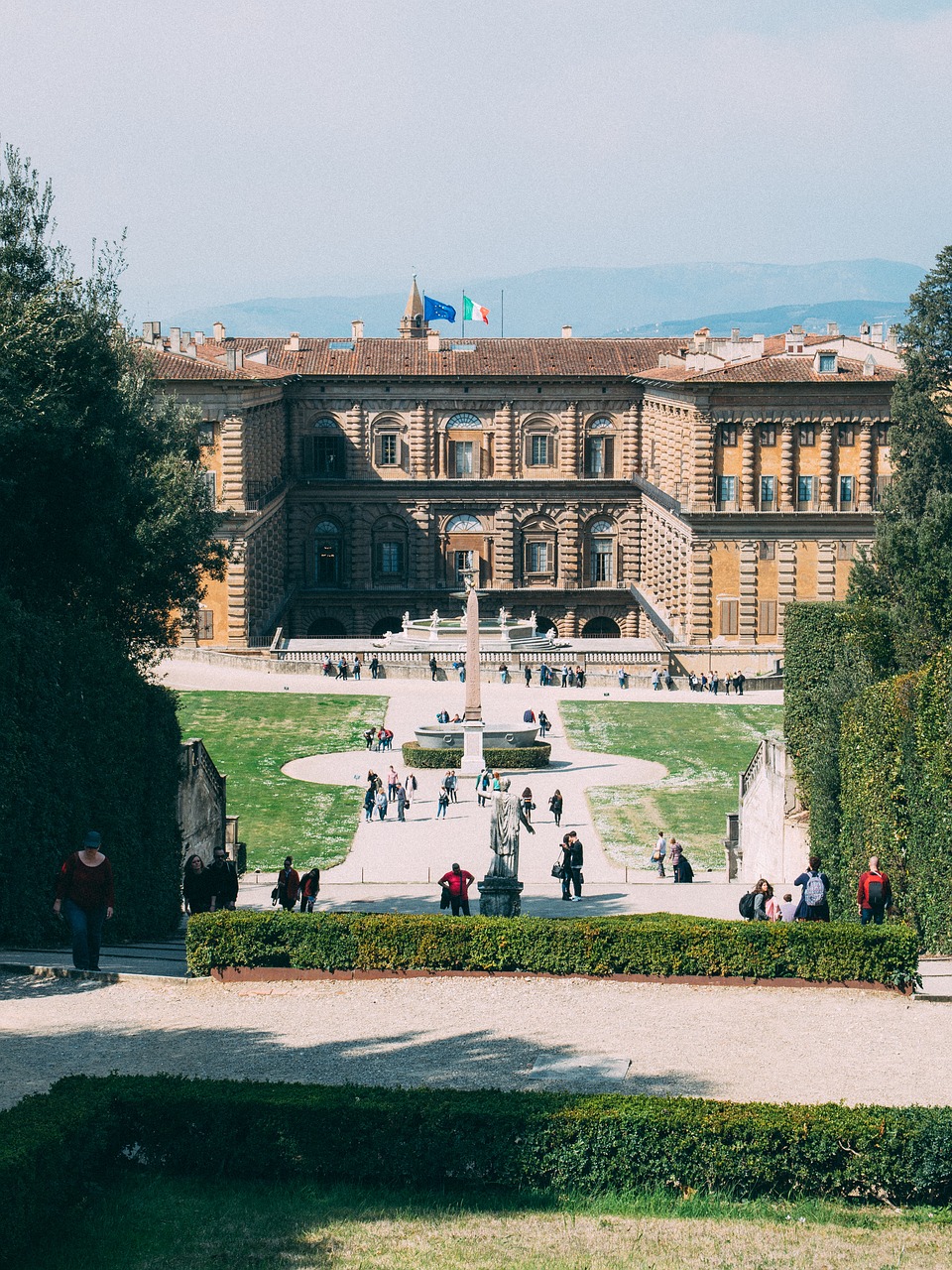 architecture  lawn  outdoors free photo