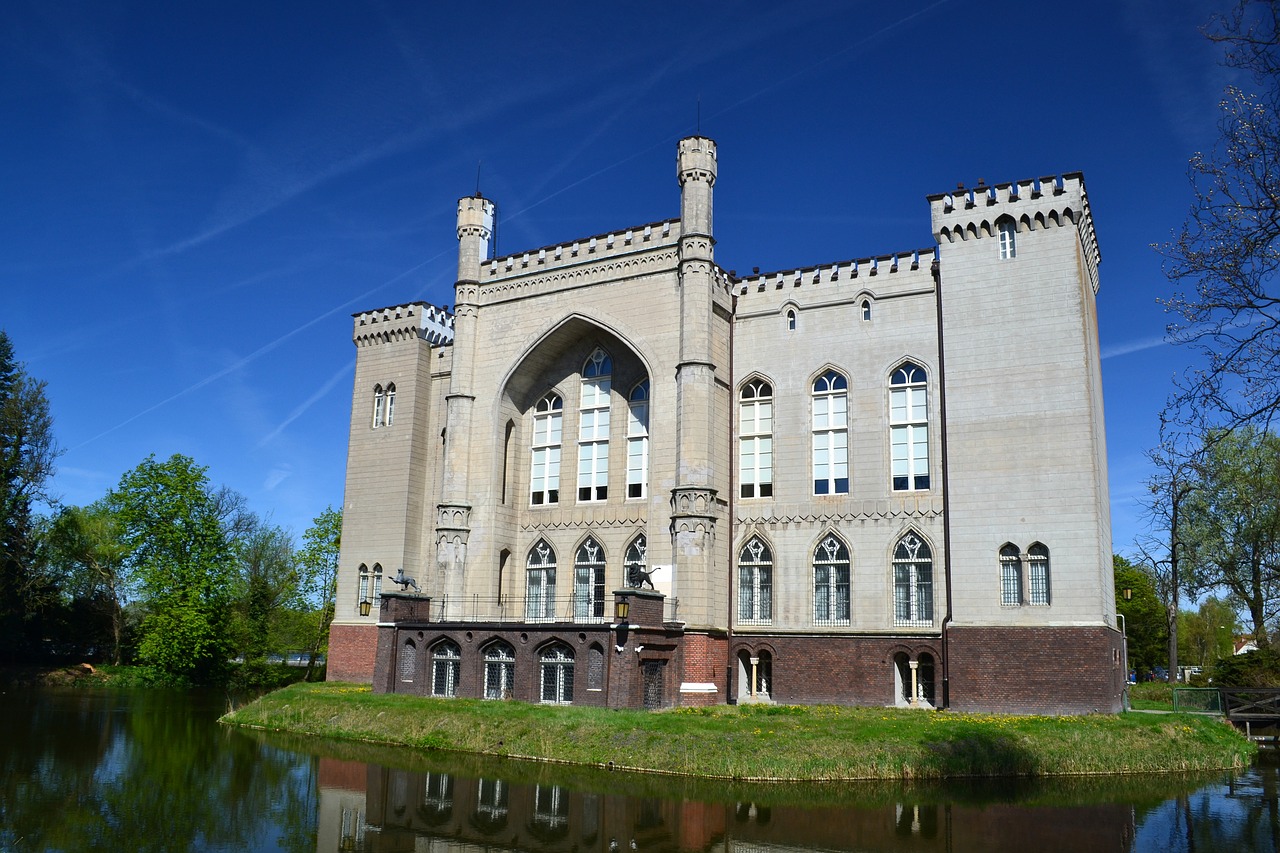 architecture  castle  poland free photo