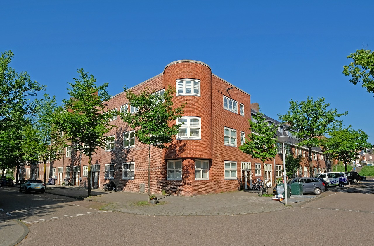 architecture  amsterdam school  style free photo