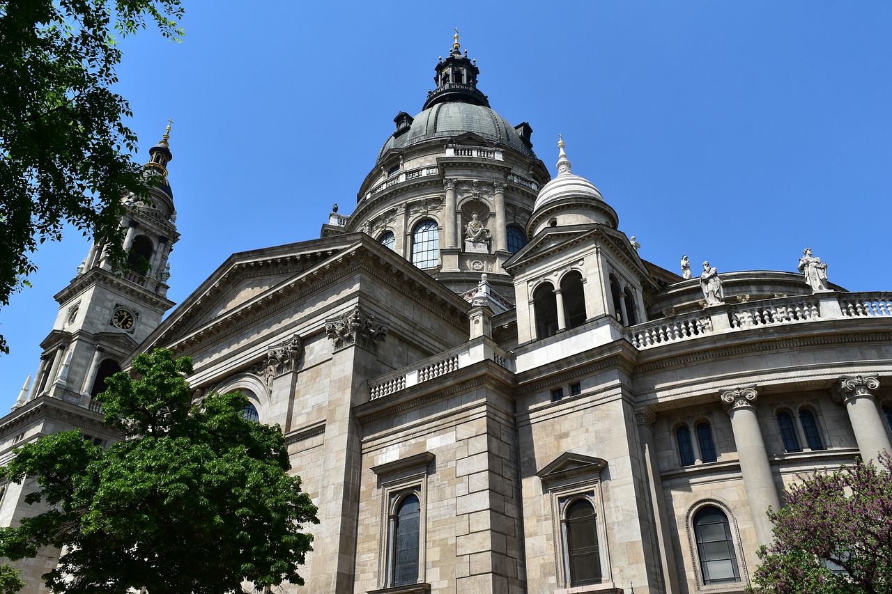 architecture  building  cathedral free photo