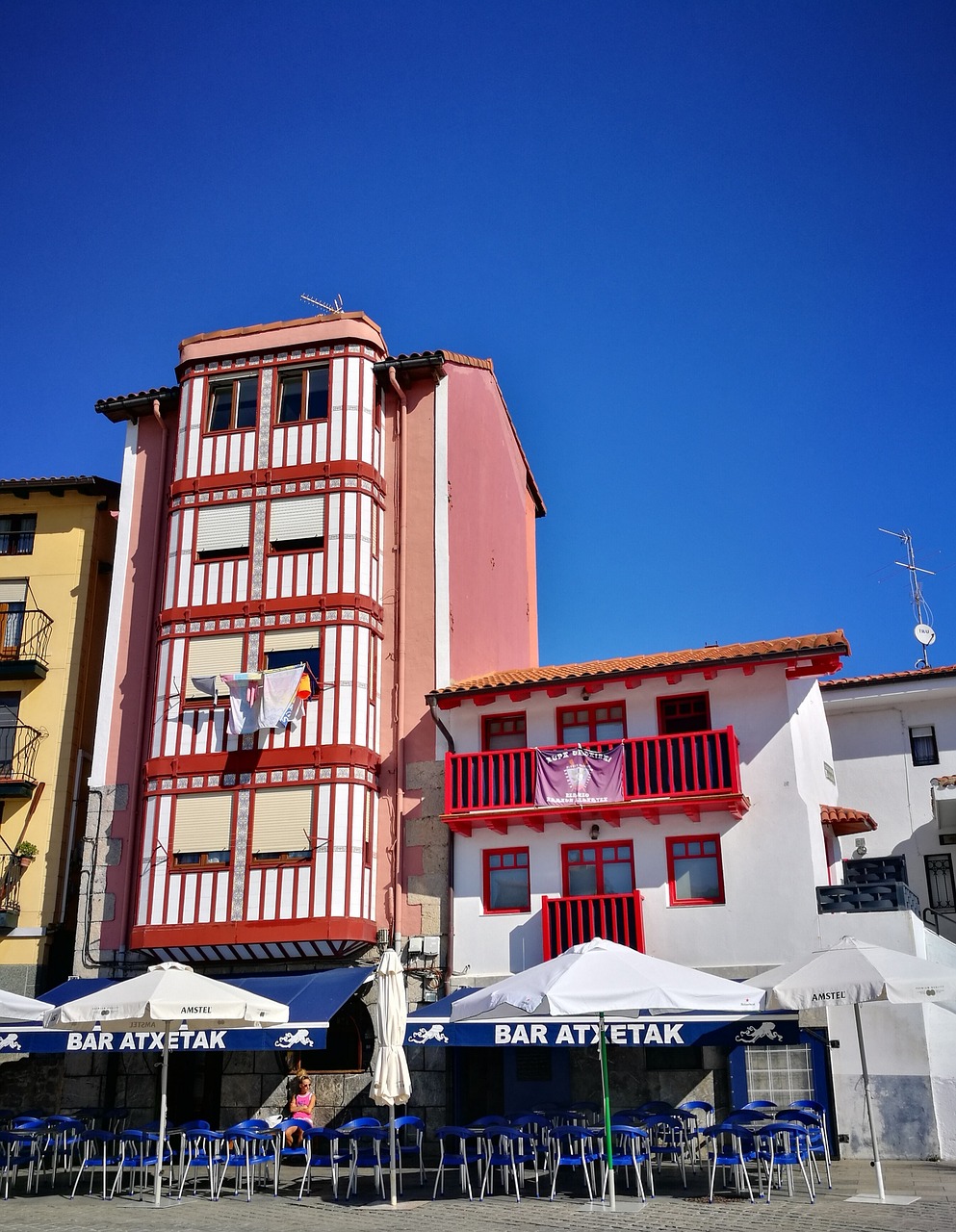 architecture  houses  facade free photo