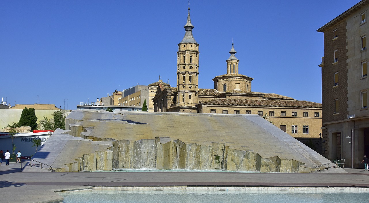 architecture  monument  water free photo