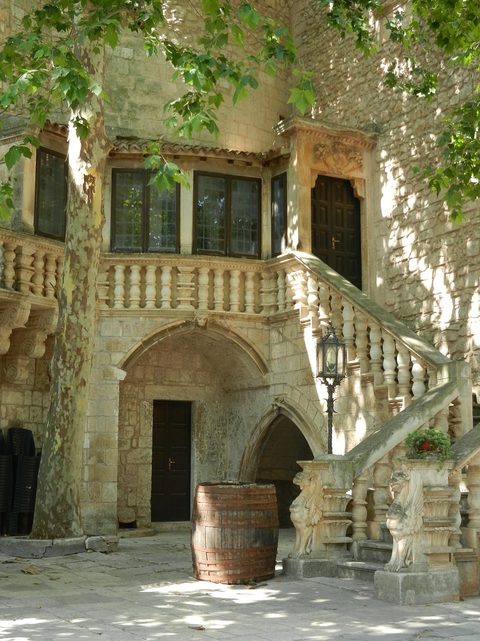 architecture house stairs free photo