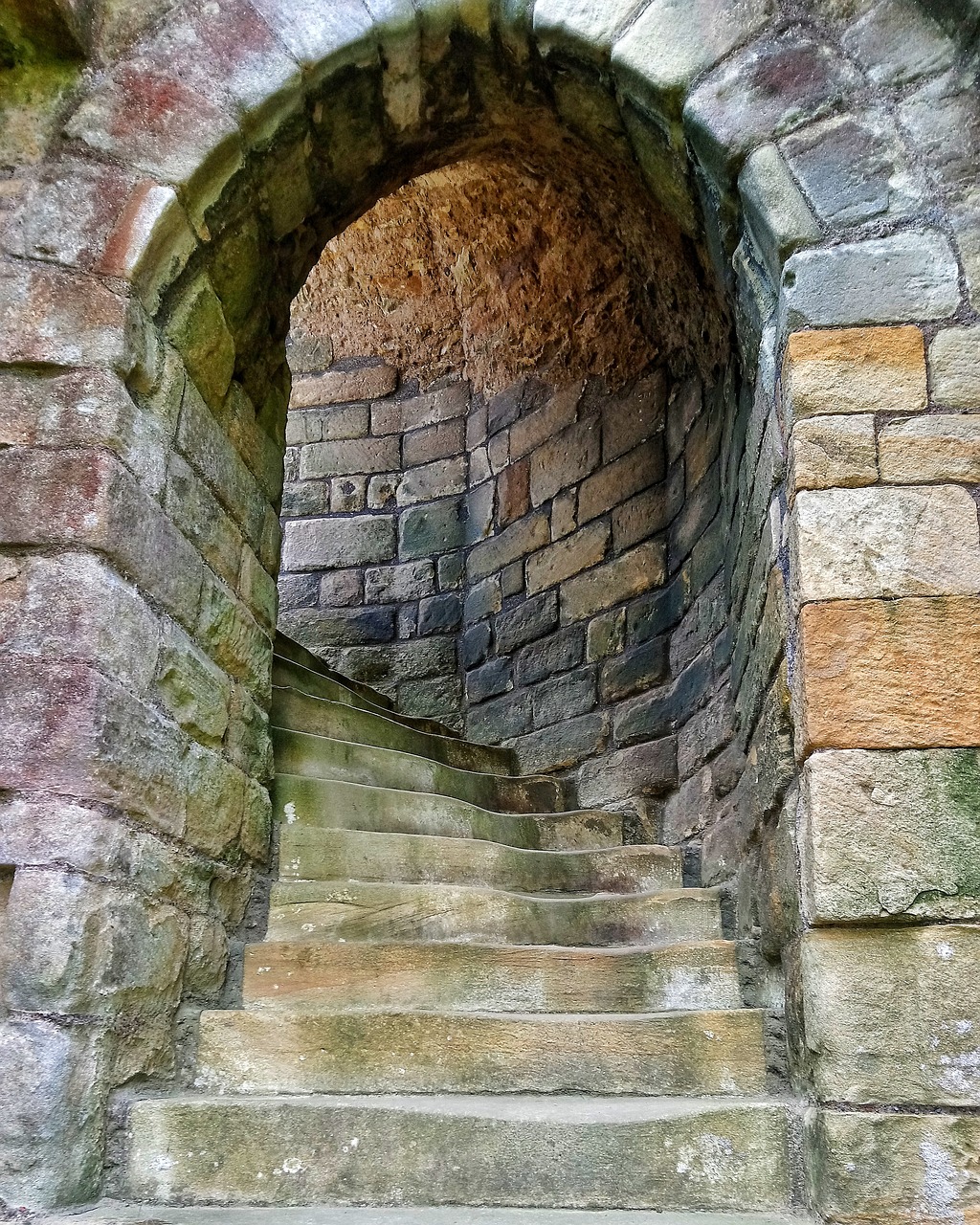 archway  staircase  history free photo