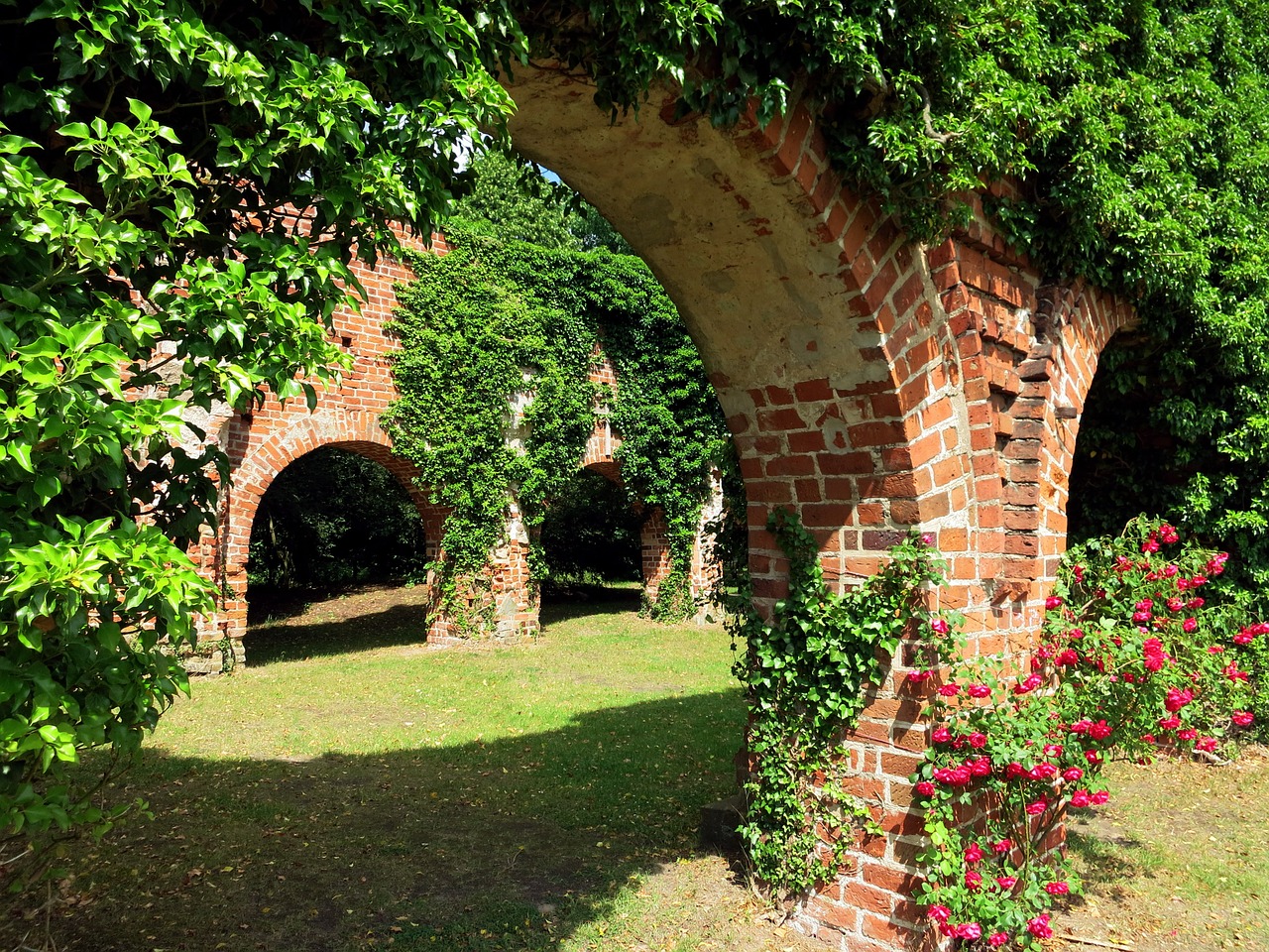 archway masonry brick free photo