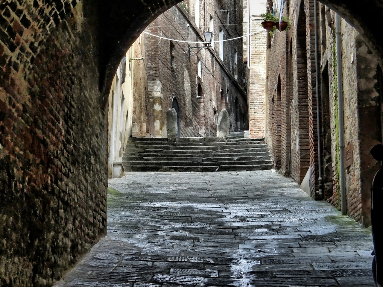 archway stone wall italy free photo