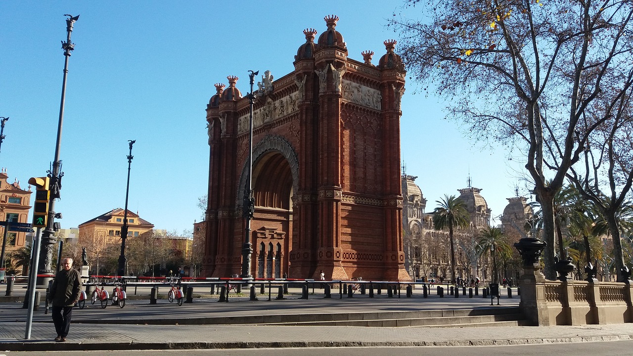 arcodetriunfo barcelona tourism free photo