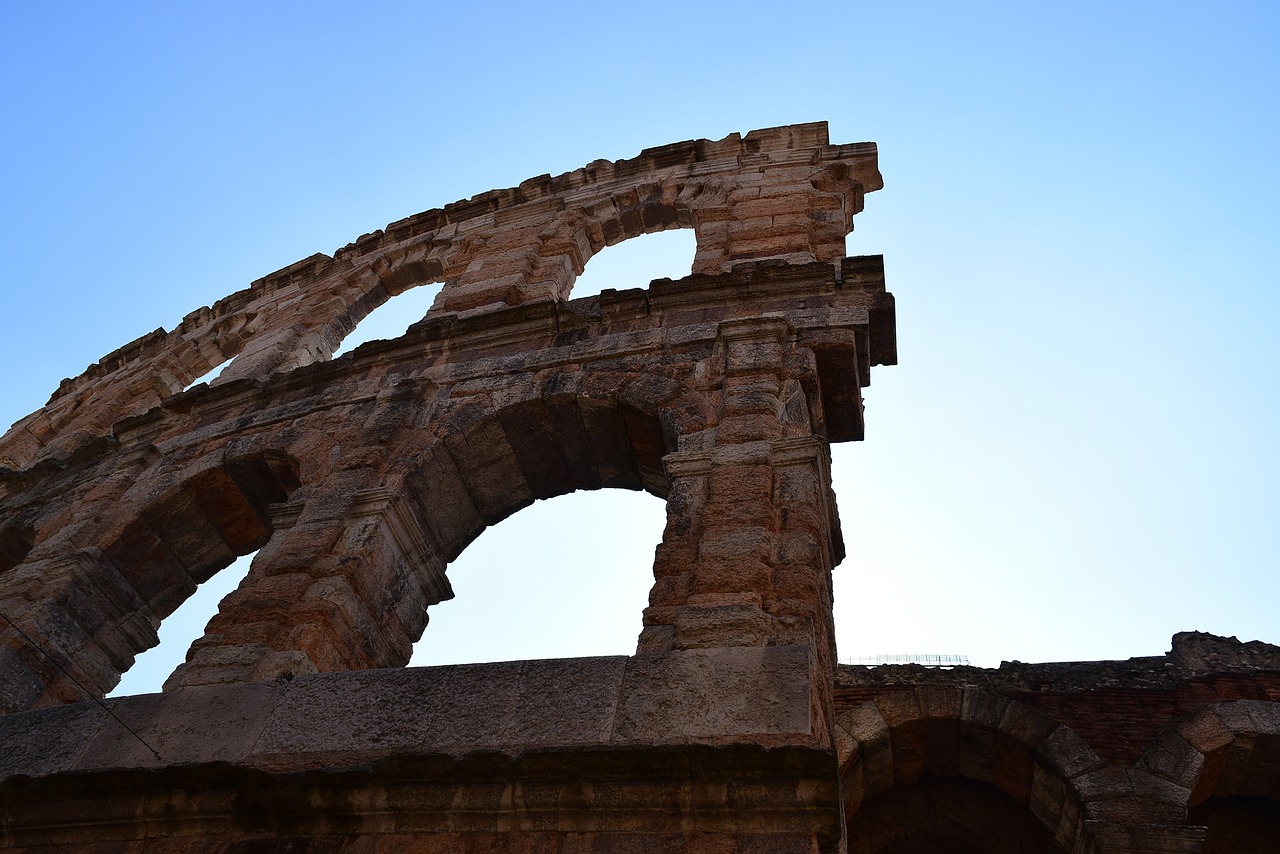 arena  verona  with the opening of the arena free photo