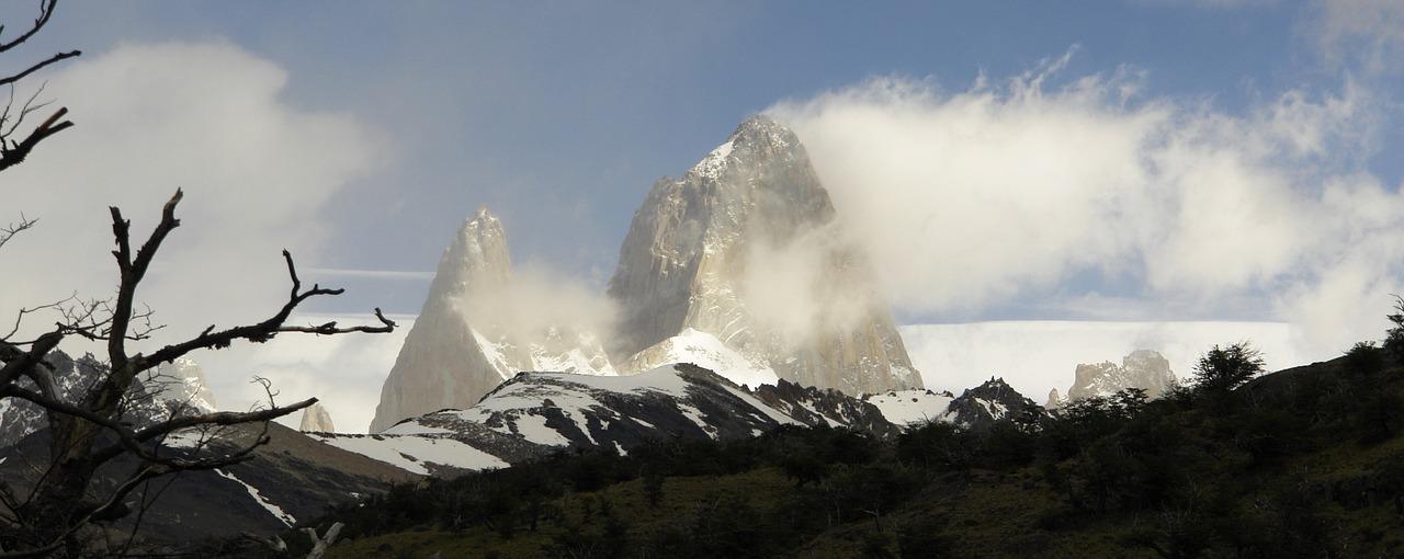 argentina fitz roy mountains free photo
