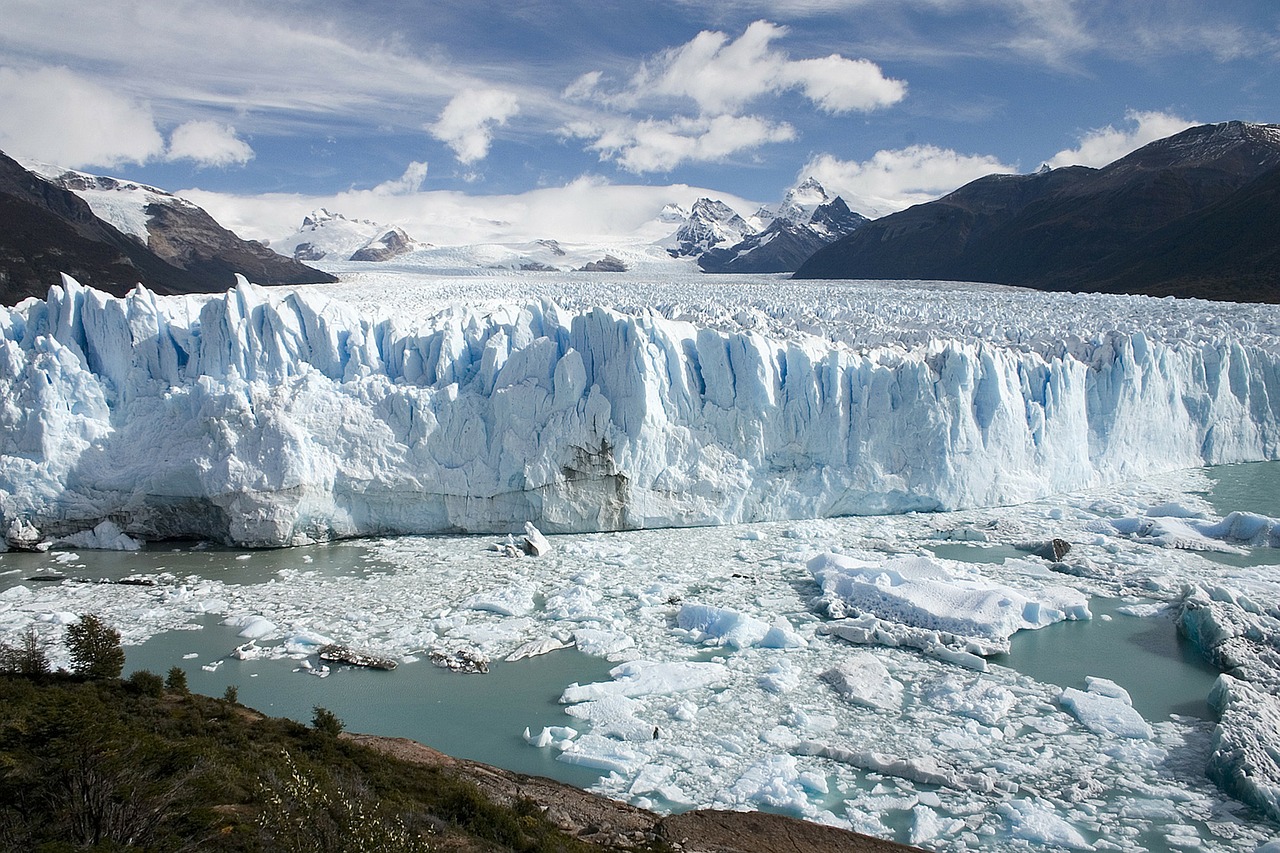 argentina glacier ice free photo