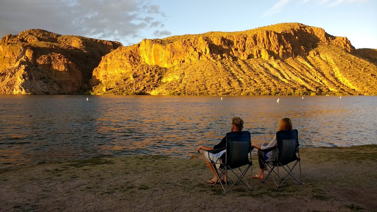 arizona canyon lake couple free photo