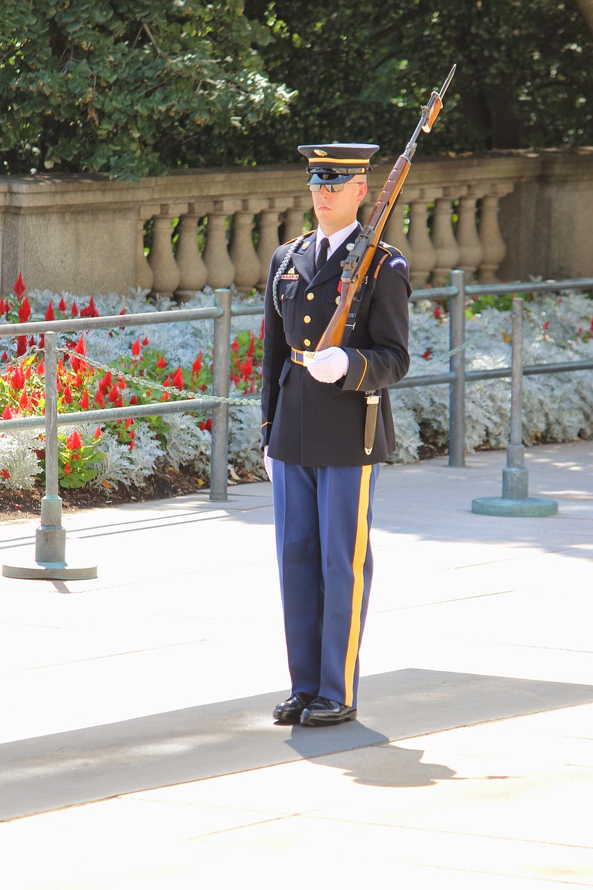 arlington cemetery guard free photo