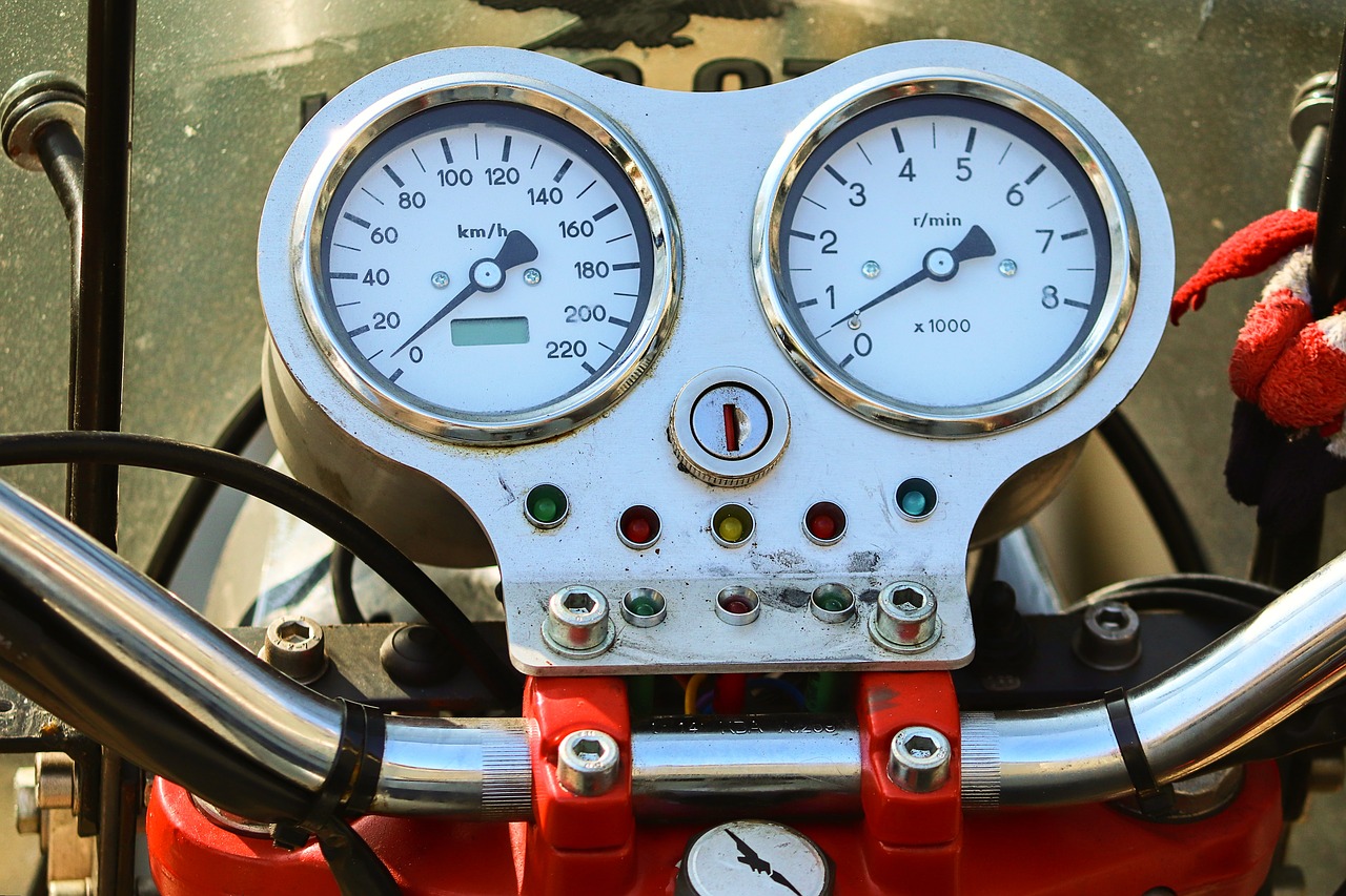 armature  motorcycle  speedo free photo