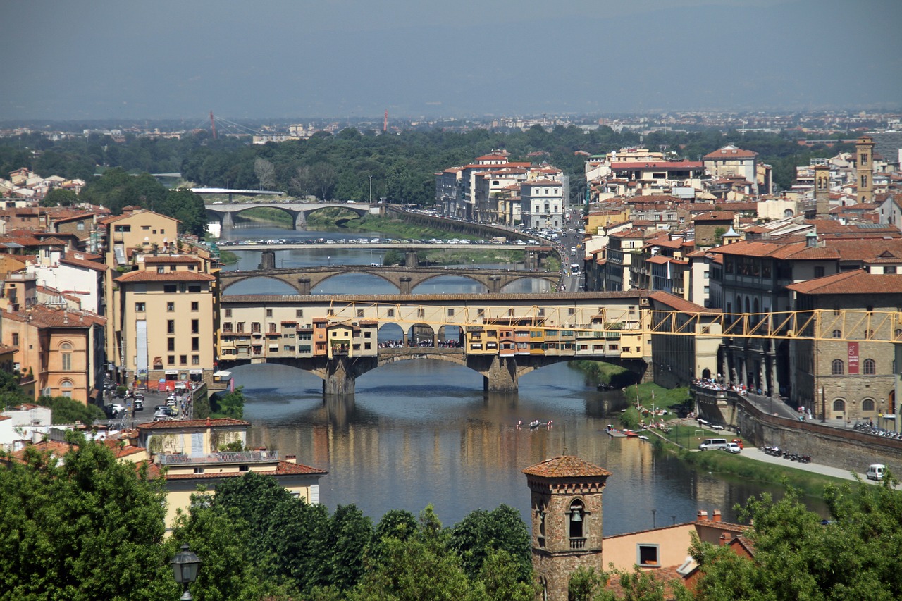 arno river ponte vecchio florence free photo