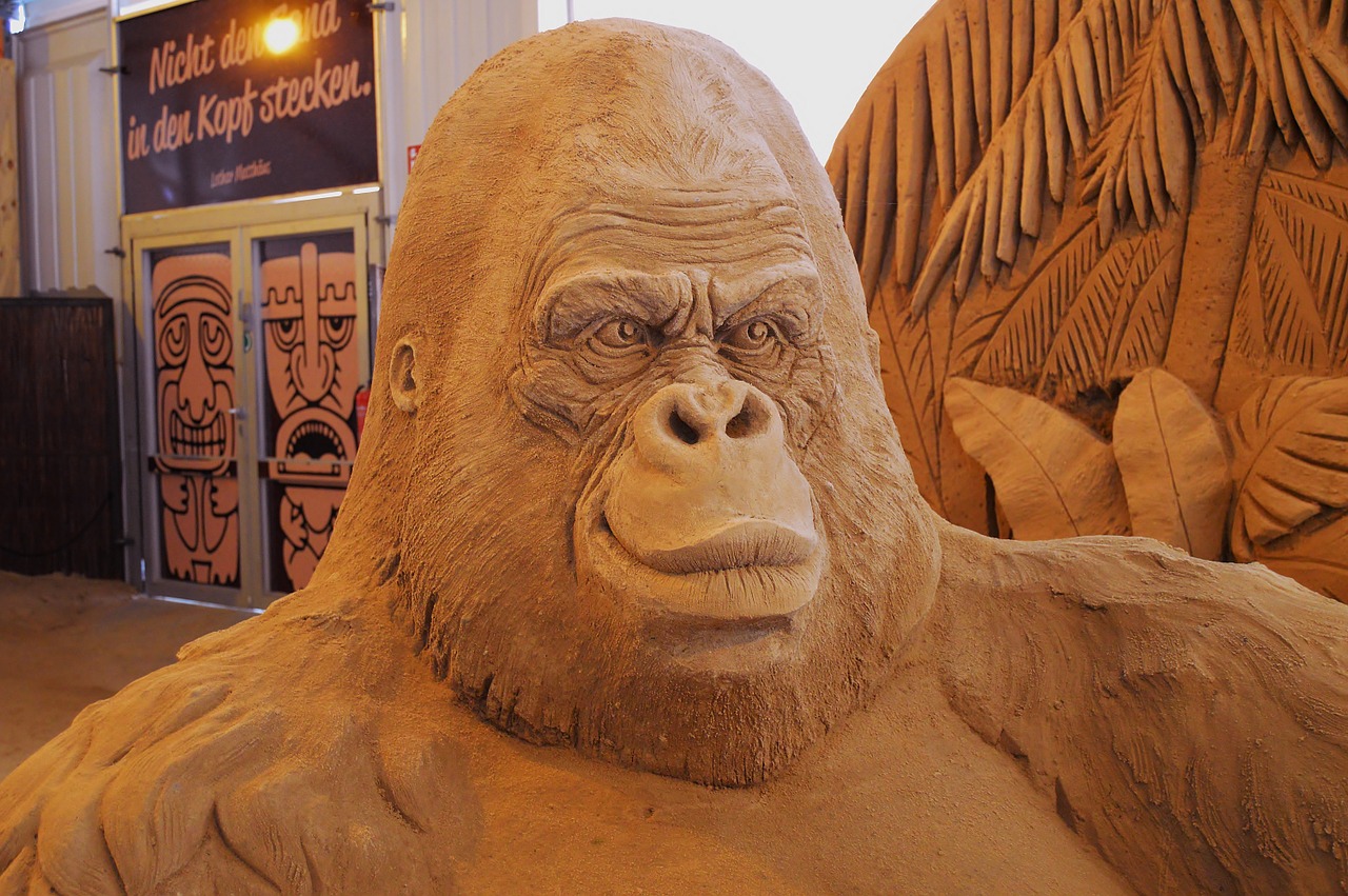art sand sculpture gorilla free photo