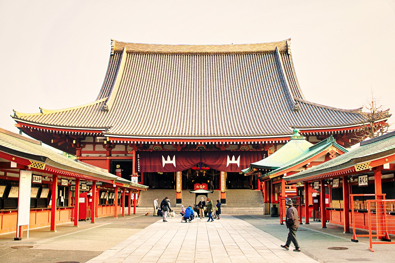 asakusa senso-ji temple morning free photo