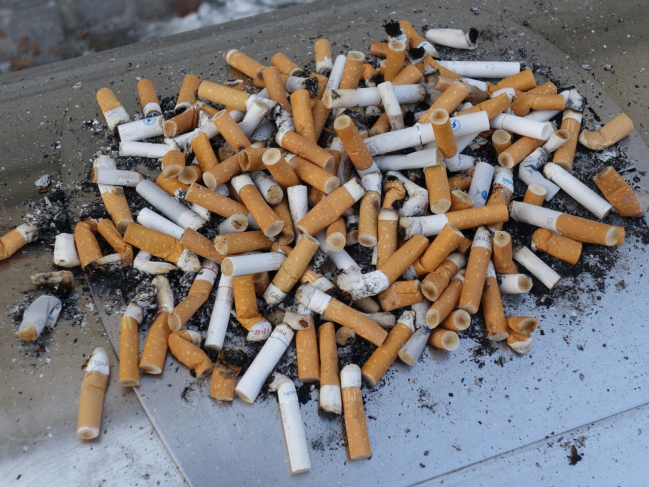 ashtray cigarette end smoking free photo