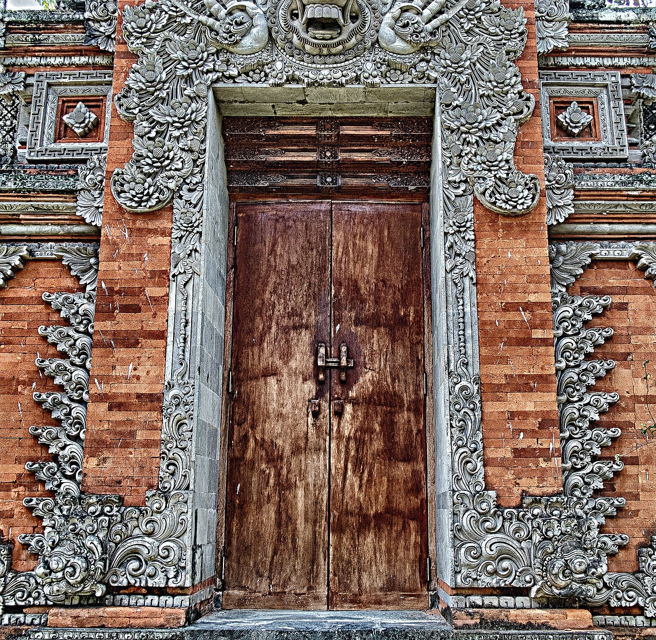asian doorway door entrance free photo